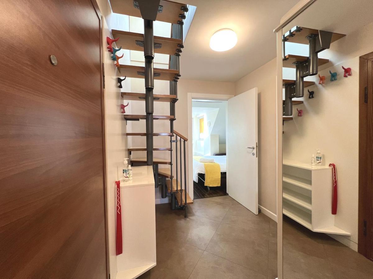 Unique Luxurious Jacuzzi Penthouse Duplex In City Center! 2 Baths! Free Parking! Sofia Eksteriør bilde