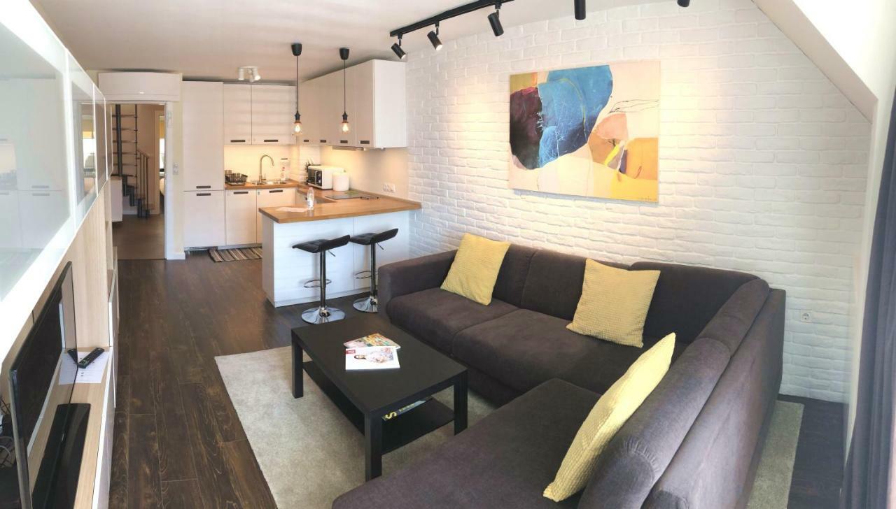 Unique Luxurious Jacuzzi Penthouse Duplex In City Center! 2 Baths! Free Parking! Sofia Eksteriør bilde